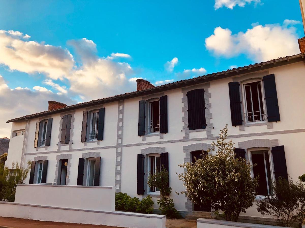 Les Baigneurs Hotel Saint-Gilles-Croix-de-Vie Exterior photo